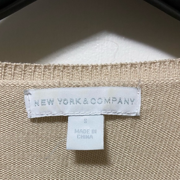 Lightweight ⭐️ waterfall cream 3/4 sleeve sweater - NEW YORK & CO - sz small - Picture 2 of 6